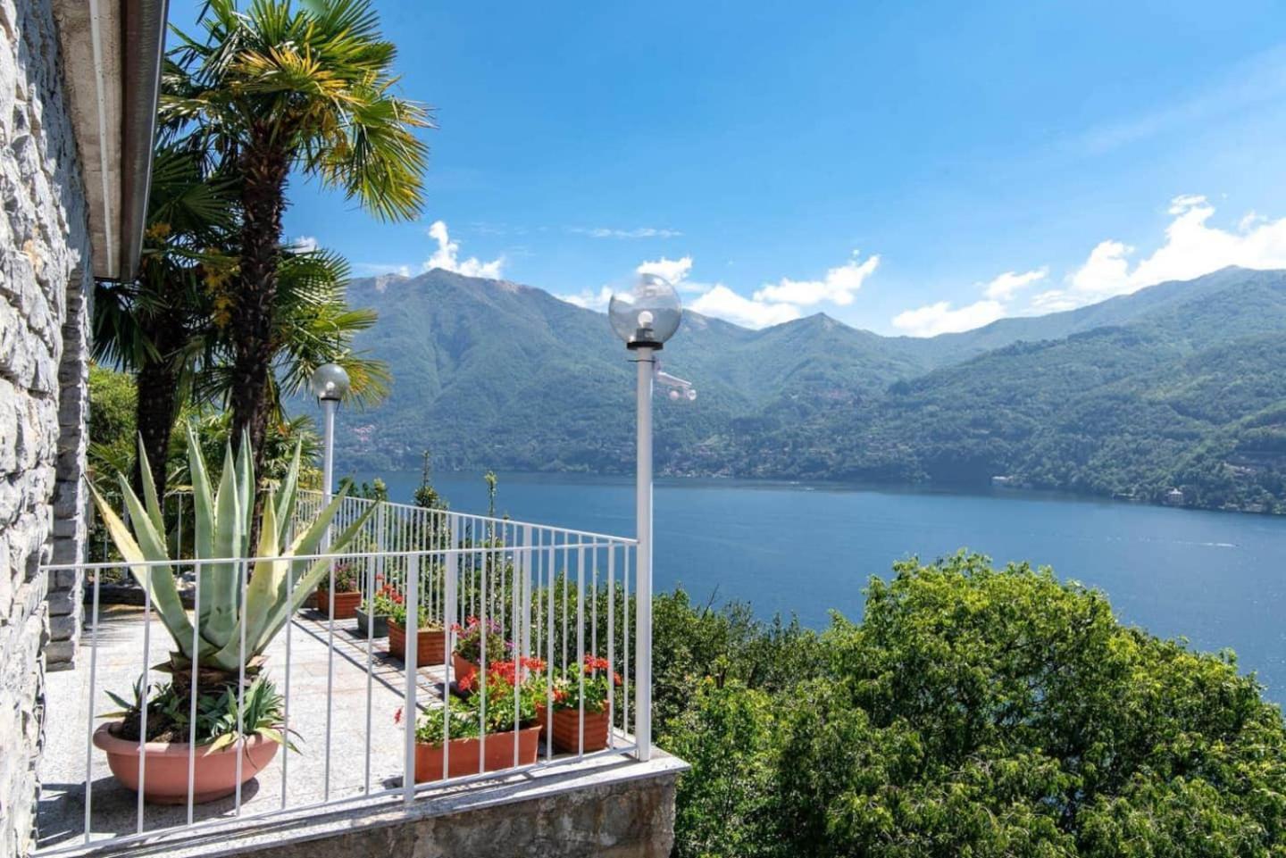 Villa Fantastica Carate Urio Luaran gambar